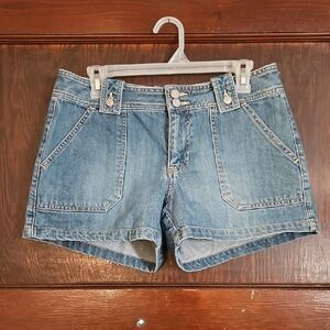 EUC Old Navy Light Blue Jean Shorts - Size 10